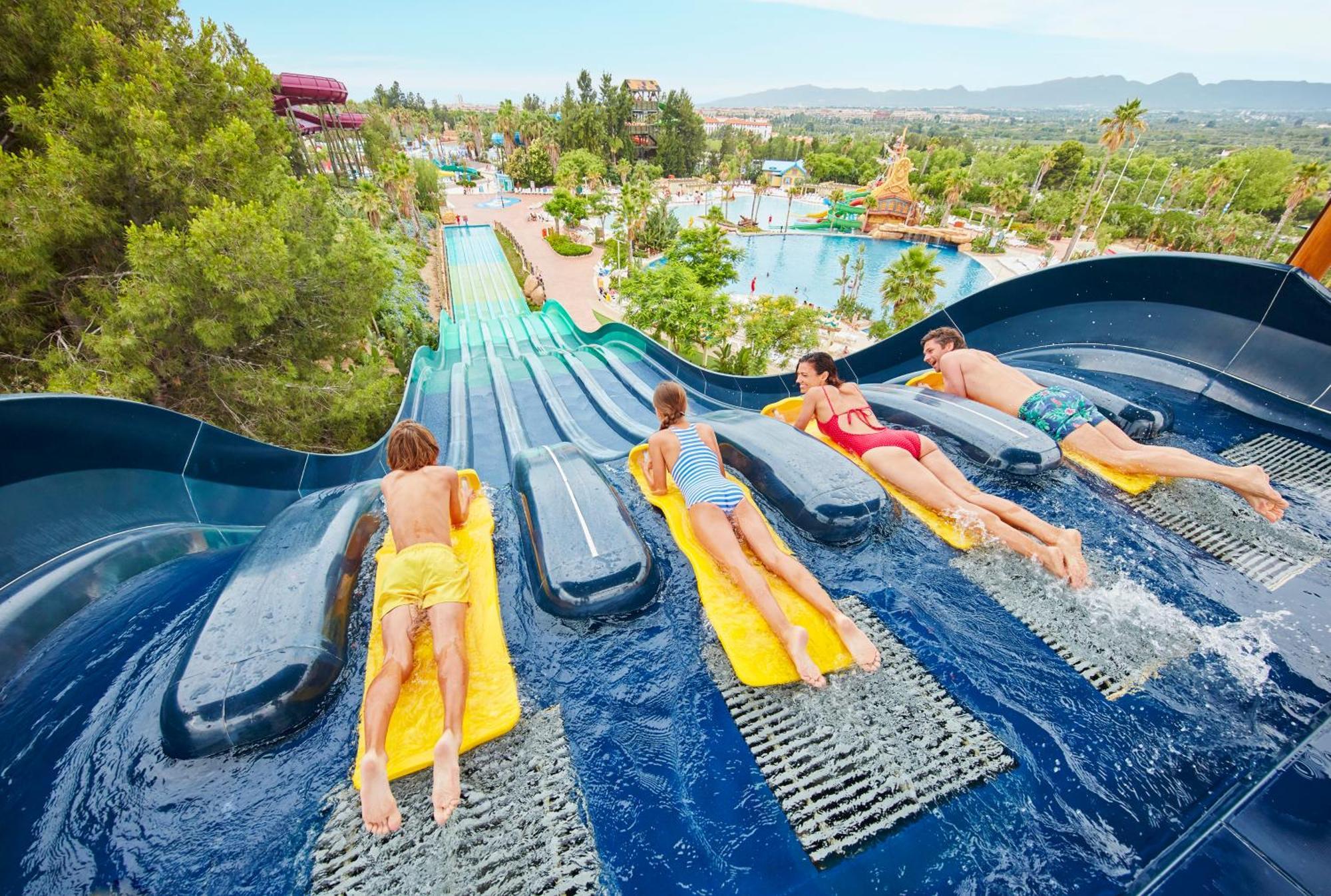 Hotel Marinada Salou Bagian luar foto