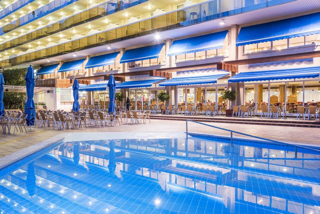 Hotel Marinada Salou Bagian luar foto